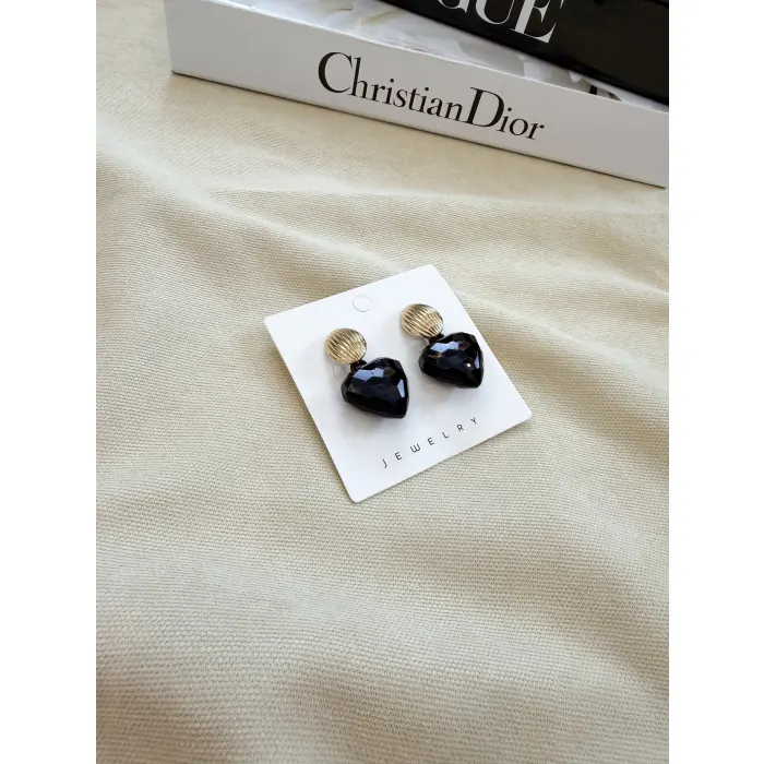 Tırtık Model Kalp Küpe