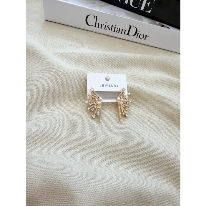 Zirkon Taşlı Yelpaze Model Küpe