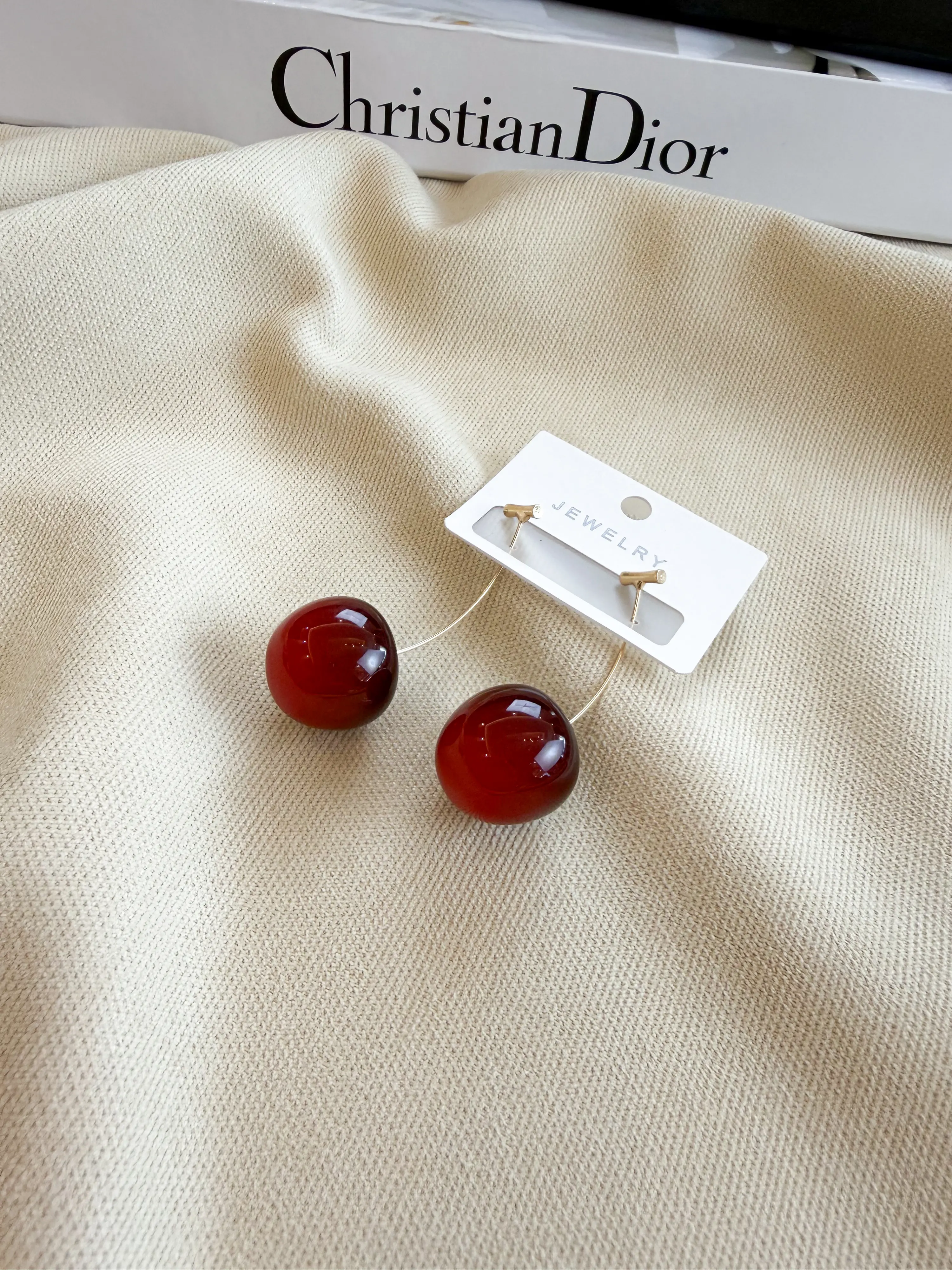 Kiraz Sallantılı Küpe