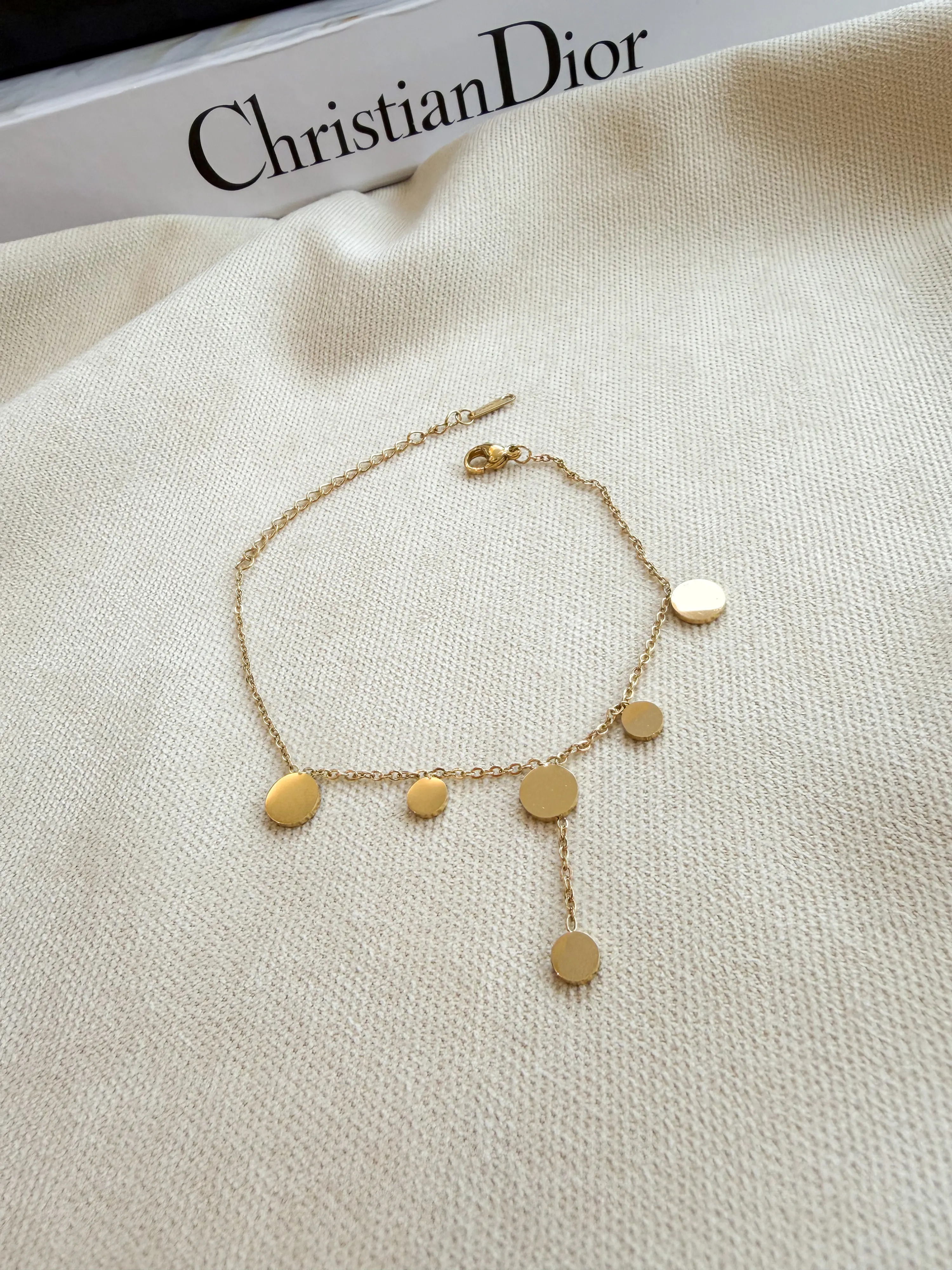 Pullu Çelik Bileklik