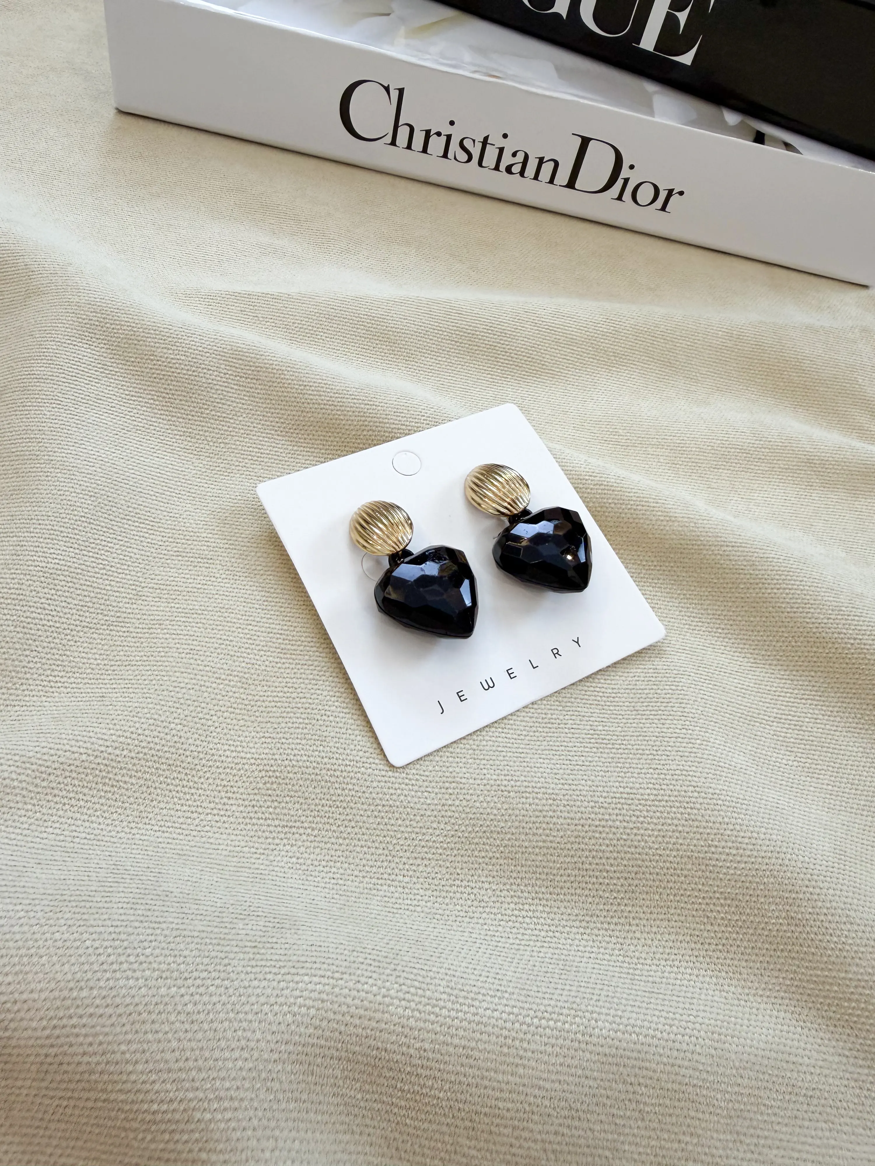 Tırtık Model Kalp Küpe