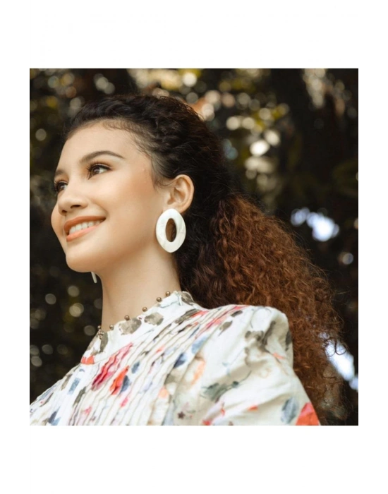 Chiara Earrings In White El Yapımı Küpe