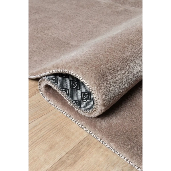 Bej Post Peluş Tavşan Tüyü Kaymaz Taban Makinede Yıkanabilir Toz Vermez Halı Yolluk Kilim