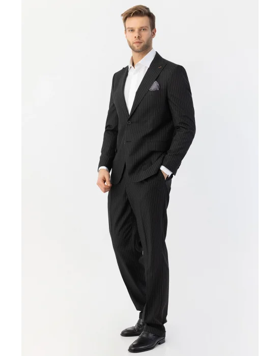 GİOTELLİ ÇİZGİLİ ERKEK TAKIM ELBİSE