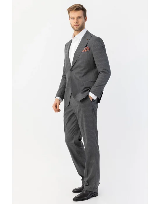 GİOTELLİ ÇİZGİLİ ERKEK TAKIM ELBİSE