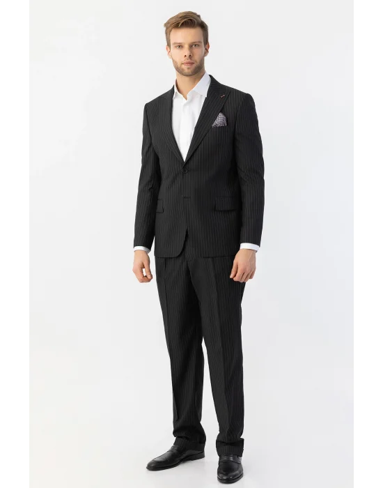 GİOTELLİ ÇİZGİLİ ERKEK TAKIM ELBİSE