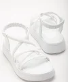 24413-841 Beyaz Dolgu Topuk Kadın Sandalet