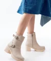 5109-3027 Bej Topuklu Fermuarlı Günlük Kadın Bot