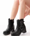 5109-3042 Siyah Toka Aksesuarlı Fermuarlı Kalın Topuklu Günlük Kadın Bot