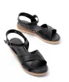 692-564 Siyah Ortopedik Taban Çapraz Tokalı Kadın Sandalet