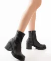 767-3012 Streç Siyah Fermuarlı Günlük Kadın Bot
