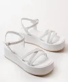 861-1016 Beyaz Dolgu Kadın Sandalet