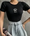 Bac nakışlı bluz