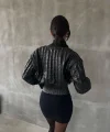 Beli büzgülü crop deri ceket siyah