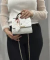 Beyaz cilt zoje çanta