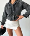 Çift cepli kol katlamalı süper taş enzim yıkama crop kot ceket füme d2000