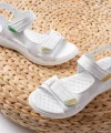DM-363  Beyaz Baret Cırtlı Dikişli Günlük Kadın Sandalet