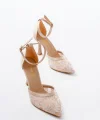 K-404 Bej Fileli Çiçek Detaylı  Kadın Topuklu Ayakkabı