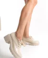 K-707 Bej Kırışık Rugan Yüksek Tabanlı Bağcıklı  Loafer Ayakkabı