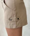 Kemer detaylı gabardin şort bej s25289