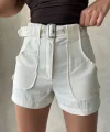 Kemer detaylı gabardin şort krem s25289
