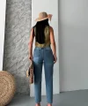 Mom fit kar yıkama bıyık detaylı jeans pantolon d2006
