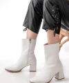 MSK-032 Beyaz Topuklu Fermuarlı Kadın Bot