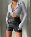 Parçalı cepli deri şort siyah w26312