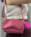 Ponpon fuşya cilt çanta