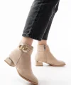 RM-504 Bej Süet Toka Aksesuarlı Topuklu Fermuarlı Günlük Kadın Bot