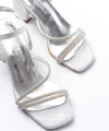 S-900  Gümüş Bantlı Taşlı Kalın Şeffaf Topuklu Kadın Ayakkabı