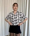 Siyah beyaz baskılı crop gömlek