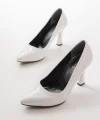 ST-001 Beyaz Rugan Günlük 9 cm Topuklu Bayan Stiletto Ayakkabı