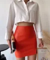 Tek yırtmaçlı arkadan fermuarlı deri etek turuncu s24475