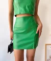 Tek yırtmaçlı arkadan fermuarlı deri etek yeşil s24475