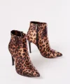 VRT-4802 Leopar Yüksek İnce Topuklu Fermuarlı Kadın Bot