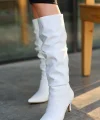 Zelya Beyaz Cilt Topuklu Çizme