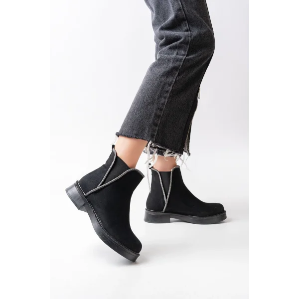 02-02 Siyah Süet Taş Aksesuarlı Lastikli Günlük Kadın Bot