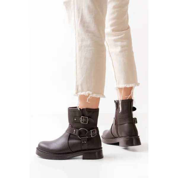 02-2013 Kahverengi Toka Aksesuarlı Fermuarlı Günlük Kadın Bot