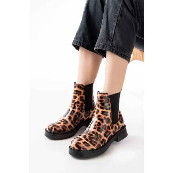02-2137 Leopar Lastikli Günlük Kadın Bot