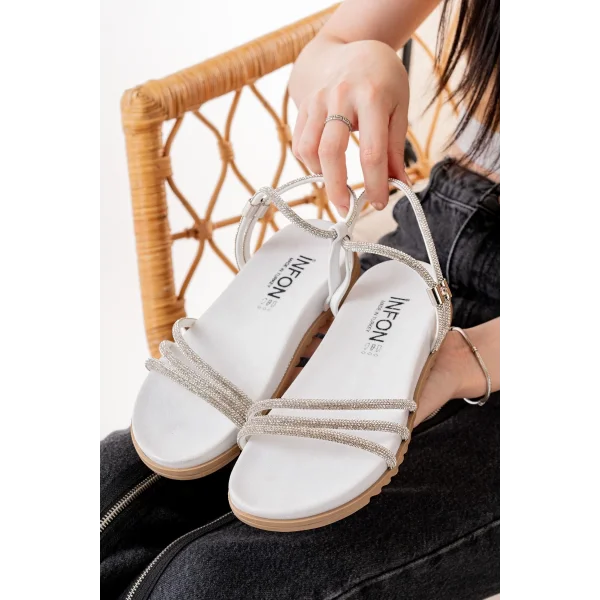 1001-1100 Beyaz Gümüş Taşlı Günlük Kadın Sandalet