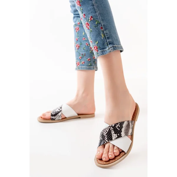 169-076 Beyaz Ortopedik Hakiki Deri Çapraz Bantlı Kadın Terlik