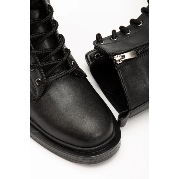 2024-2289 Siyah Bağcıklı Fermuarlı Günlük Kadın Bot