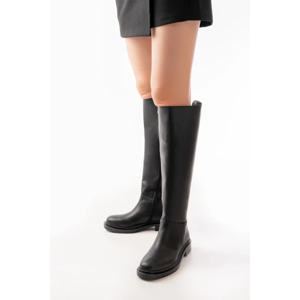 2024-3007 Siyah Fermuarlı Günlük Kadın Çizme