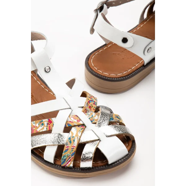 205-02 Beyaz Garni Ortopedik Hakiki Deri Kadın Sandalet