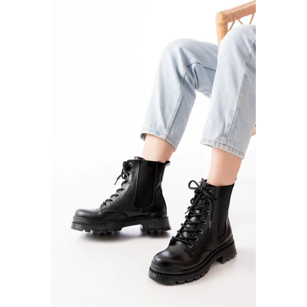 2051-298 Siyah Cilt Düz Topuklu Bağcıklı Lastikli Günlük Kadın Bot