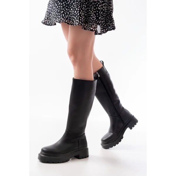 236-340 Siyah Fermuarlı Günlük Kadın Çizme