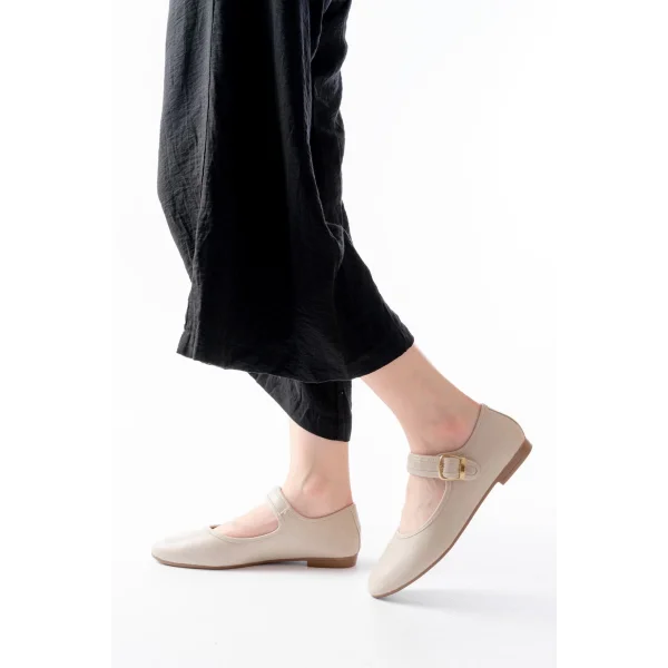 2606 Bej Baretli Günlük Bayan Ayakkabı