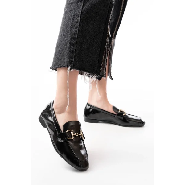 303 Siyah Rugan Toka Aksesuarlı Günlük Kadın Babet