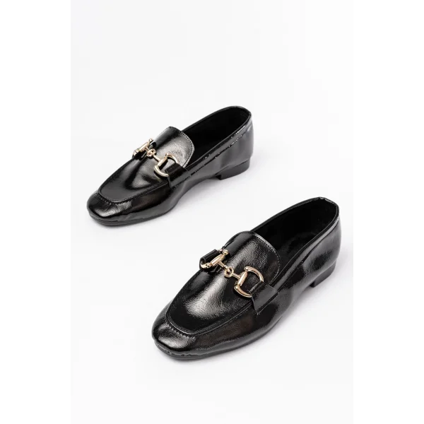 303 Siyah Rugan Toka Aksesuarlı Günlük Kadın Babet